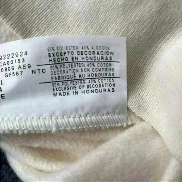 Champion Powerblend Classic Crew Sweatshirt in Cream Size X-Small NWT - Picture 7 of 8